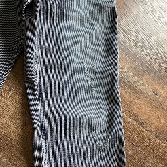 Eddie Bauer Pants 2 Petite Indigo Stripe Lightly Distressed Outdoors - Picture 8 of 13